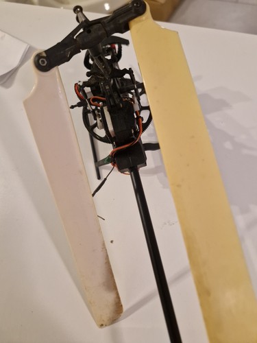 Elicottero radiocomandato - elicottero,