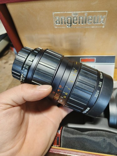 Obiettivo angenieux f - 35-70,