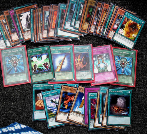 Collezione carte - yu-gi-oh!,