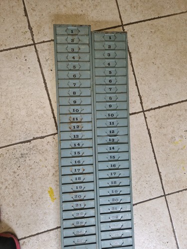 Casellario porta cartellini - porta,