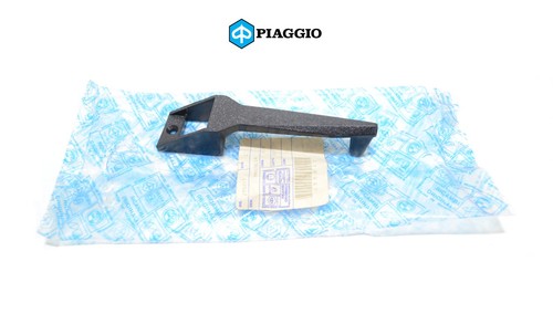 Maniglia plastica sportello