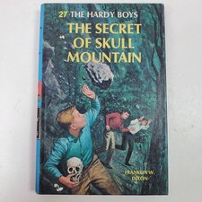 Secret of Skull Mountain #27 Hardy Boys 1966 Hardback Book by Franklin Dixon