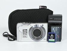 Fotocamera digitale compatta