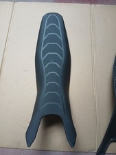 Sella Ducati Hypermotard 698 Mono 2024 595P7261CC(presenta Segni)