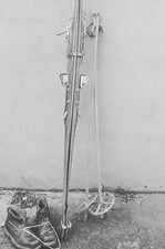 Sci vintage con racchette e