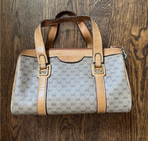 Authentic gucci - authentic,