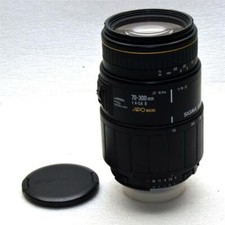 Nikon AF Sigma 70-300mm F4.5-5.6 D Apo Macro Con Coperchi Digitali. No Motore