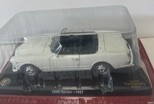 Hachette auto alfa - 1:24,
