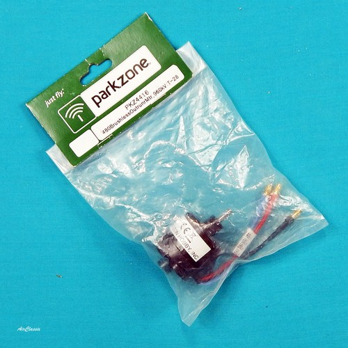 Parkzone pkz4416 480 brushless - parkzone,