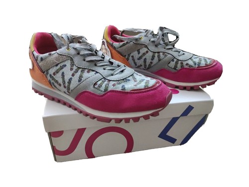 Scarpe dei contro - dei,