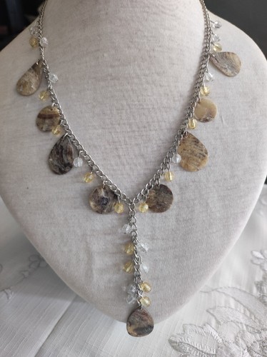 Collana con ciondoli - ,