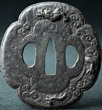 Antica spada samurai tsuba in ferro nuvola e drago giapponese guardia katana ...