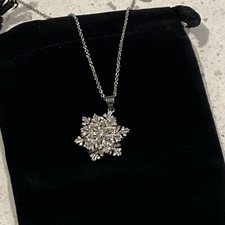 Collana con ciondolo - , fiocco