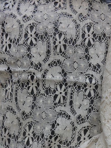 Tessuto pizzo cluny bianco