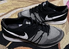 Nike Flyknit Trainer Retro Non