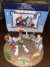 Lemax Little Hands Petting Zoo