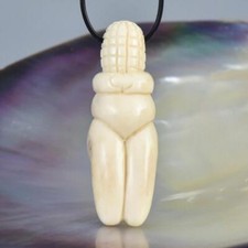 Ciondolo perline focali dea