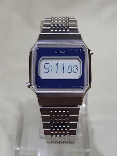 Alba digital squared lcd - alba,