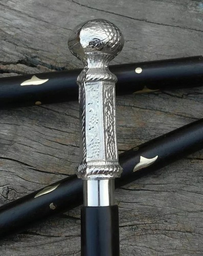 Antico pomello lungo ottone