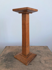 Antico piedistallo espositore