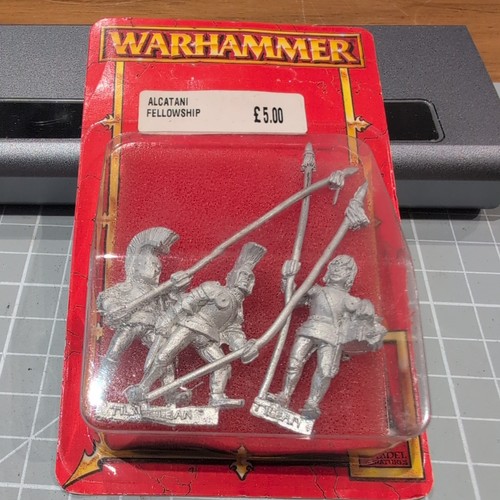 Warhammer dogs war - war, alcatani