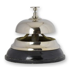 Una campana hotel in ottone