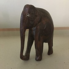 Elefante in legno scultura lavorata a mano cm. 10 x 8 x 4