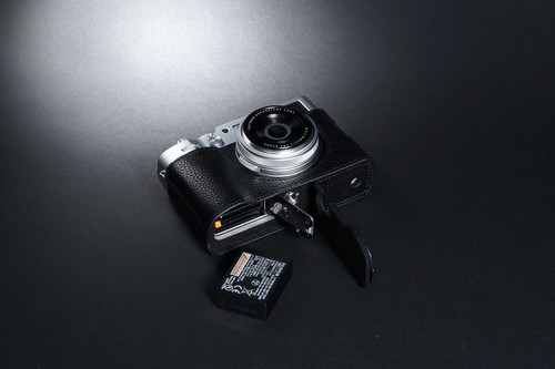 Custodia mezza fotocamera - , in