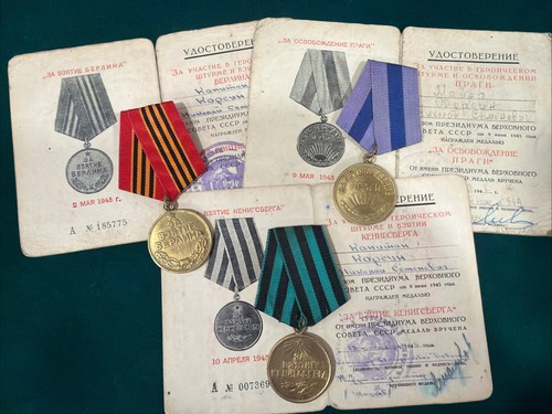 Ussr wwii group - group, medals