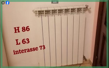 RADIATORE in alluminio ad 8 elementi radianti, usato poco come nuovo