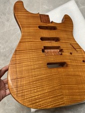 AAAAA Nuovo corpo chitarra