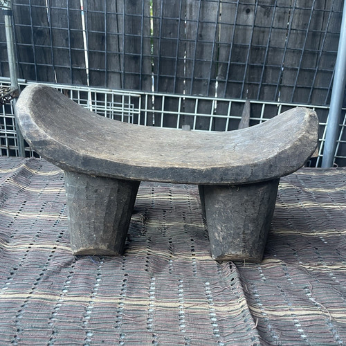 Panca legno intagliato - in,
