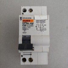 Interruttore Differenziale Magnetotermico Merlin Gerin 19407 DPNa vigi C25 0.03