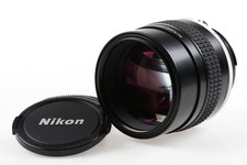 Nikon MF 105 mm f/1,8 AI-S - SNr: 218440
