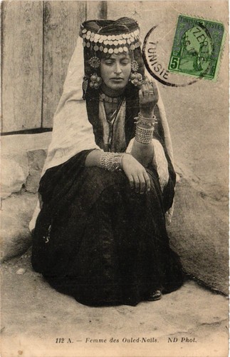Tunisia signora dei chiodi - tunisia,,
