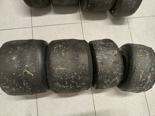 Set gomme kart rosse - gomme,