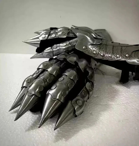 Medieval metal gothic knight - metal,