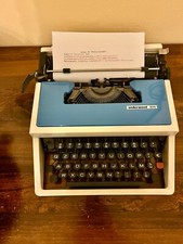 Macchina da scrivere Olivetti