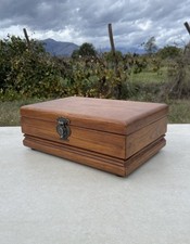Scatola in legno  di castagno