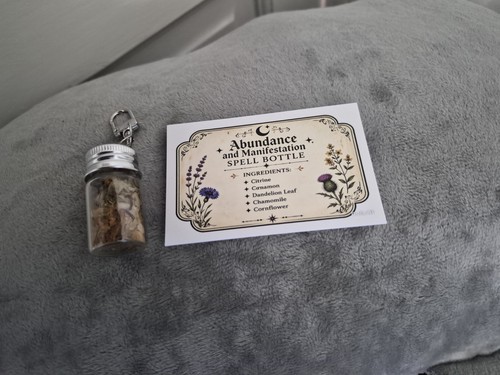 Spell bottle keychain - bottle,