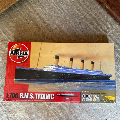 Airfix 700 s kit - 1:700,
