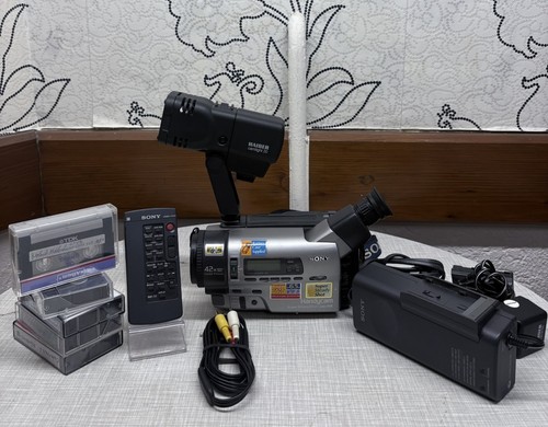 Sony ccd tr3100e - /, video8