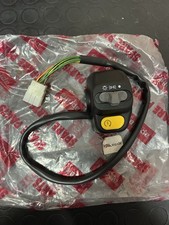 AP8224281 COMMUTATORE