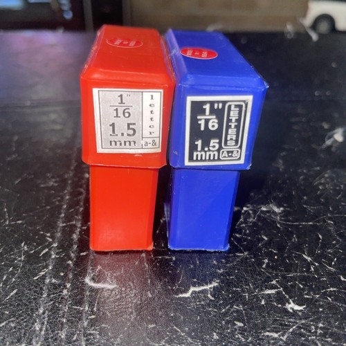 Set timbri per lettere - di,