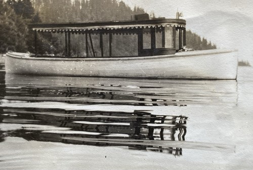 Barca fluviale piccolo