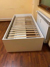 letto singolo con cassetti