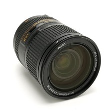 Nikon AF-S Nikkor 18-300mm