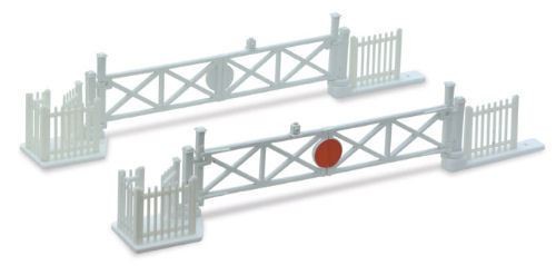 Cancelli passaggio a - di,