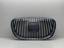 MASCHERINA ANTERIORE PER SEAT Leon 2° Serie (05>09)