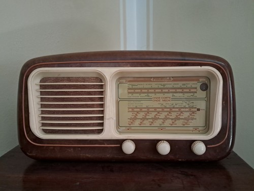 Radio phonola valvole - a, in